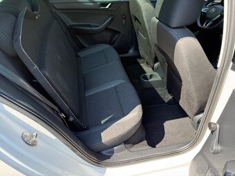 ŠKODA RAPID SPACEBACK 2014 1.2TSI 77kw STYLE 153.000km - 9