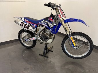 Yamaha yzf 250 - 9