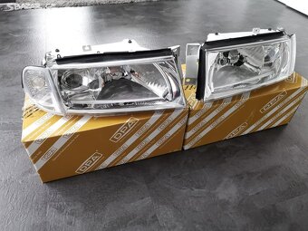 NOVÁ PŘEDNÍ SVĚTLA OCTAVIA 1 / ČIRÁ / KOMPLETNÍ / ZASÍLÁME - 9