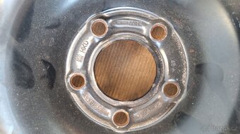 Sada disků Opel 17" 5x115 zimní pneu 225/50 R17 5-7mm Astra - 9