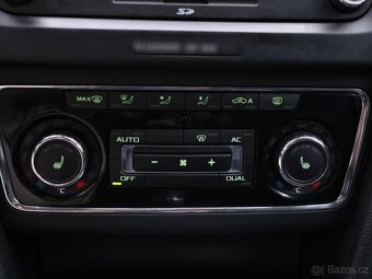 Škoda Superb 2,0 TDI 125kW CZ 4x4 Exclusive (2011) - 9