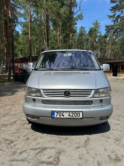 Volkswagen Multivan Generation 2.5 TDI 111KW (2001) - 9