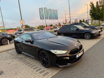 BMW M850i xDrive 390 kW / 510 koní Černá perl - 9