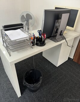 Stůl pracovní/kancelářský - 9