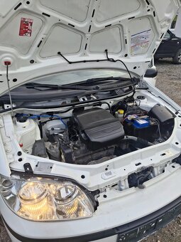 Fiat Punto 1.2 //151 tis.km najeto, 2x kola - 9
