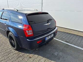 Chrysler 300c awd 5,7 Hemi - 9