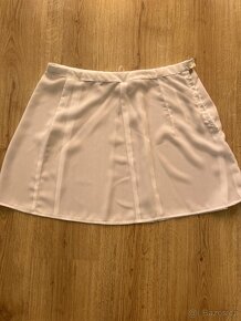 Elegantní šaty se spodničkou - 9