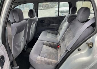 Renault Mégane 1.4i 16v KLIMA DVĚ SADY KOL manuál 70 kw - 9