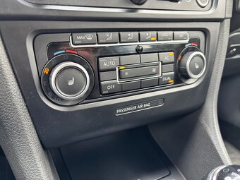 VW Golf Vl 2.0TDI / 2011 / 197xxxkm/ TOPSTAV - 9