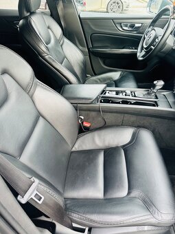 TOP: Volvo V60 XC 2,0 D4 - 9