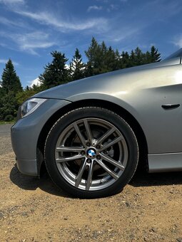 BMW E90 318d - 9