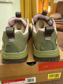 NOVÉ trailové běžecké boty Altra Lone Peak 8, EU 41 dámské - 9