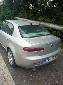 Prodám alfa Romeo 159 na náhradní dily - 9