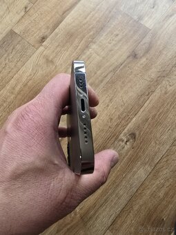 Apple iPhone 12 PRO - 9