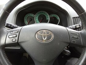 Toyota Corolla Verso 1.8 VVTi 7 míst - 9