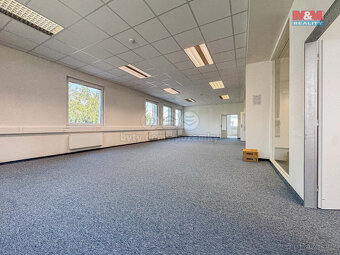 Pronájem kancelářského prostoru, 612 m², Praha 9 - 9