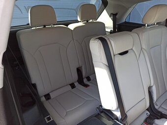 AUDI Q7 45TDI 170kW ČR 1.MAJ - 9