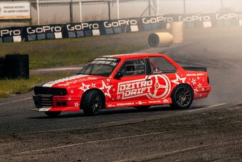 BMW E30 V8 - Drift speciál - 9