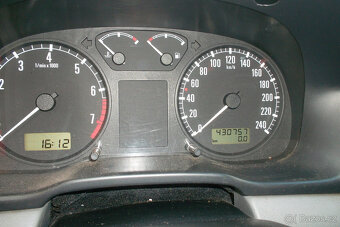 Škoda Octavia 1.8turbo 110kw agu - 9