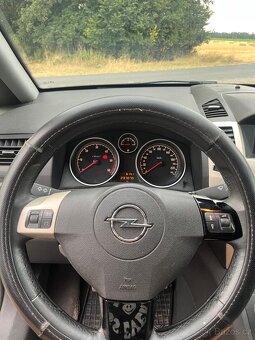 Opel Zafira 1.7 CDTI, 81 kW, r. v. 2009 – 7 míst - 9