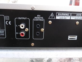 ONKYO T-4211 špičkový tuner s RDS, 30 předvoleb - 9