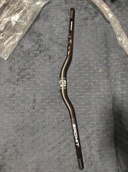 Řídítka sedlovky a další věci. - 9