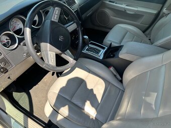 Dodge Magnum r/t V8 5,7L (na opravu/díly) - 9