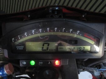 Honda VTR 1000 SP1 - 9