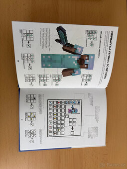Sada 3 Minecraft příruček (2x Oficiální Mojang) - 9