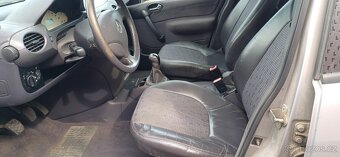 Mercedes Benz A160I - 9