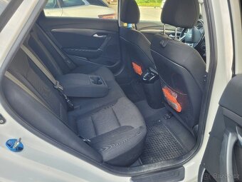 Prodám Hyundai i40 CW 1,7 CRDi, 2014,135.500km,1 maj. - 9