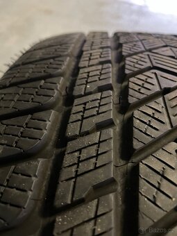 Original zimni Mercedes GLS x167 AMG r21 275/50/21 - 9