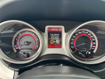 Fiat Freemont 2,0DCi 103kW, 7 míst - 9