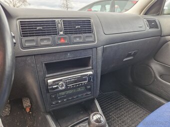 Volkswagen Golf IV 1,9 TDI 66 KW Comfort - 9