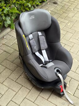 Autosedačka Britax Römer Dualfix M i-Size 2021 Black Ash - 9