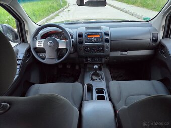 Nissan Navara 2.5 dCi Double Cab XE 4X4 - 9