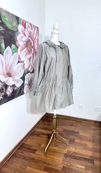 Větrovka Prada - 9