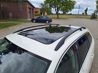 VW Golf V Variant 1.4tsi 90kw manual - 9