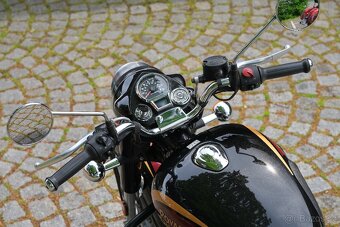 Royal Enfield Classic 350 - HALCYON BLACK - 9