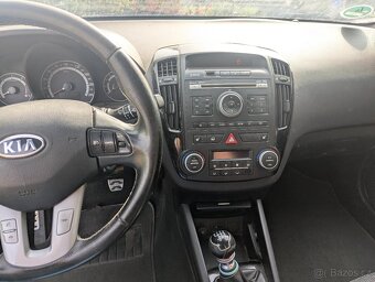 Kia Ceed SW RV 2010 - 9