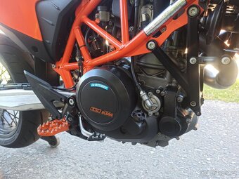 KTM 690 SMC R 2024 - 9