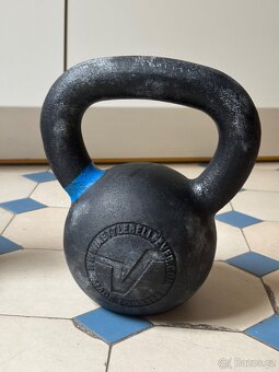 Kettlebell 20kg, 16kg, 12kg, 8kg - 9