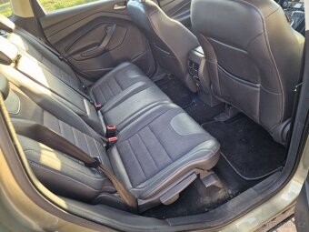 Ford Kuga 2.0 TDCI 120kW rok výroby 2013 ČR serviska - 9