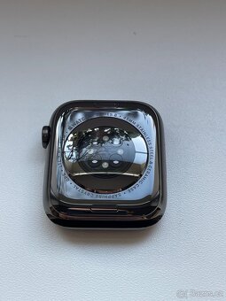 Apple Watch 8 45mm graphite steel s Apple ocelovým řemínkem - 9