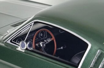 Ford Mustang Fastback 1965 1:12 OttoMobile - 9