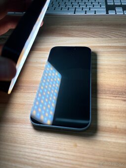iPhone 16 256GB (100% baterie, v záruce) - 9