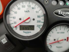 Triumph Tiger 955i - 9