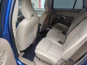Volvo XC90 - 9
