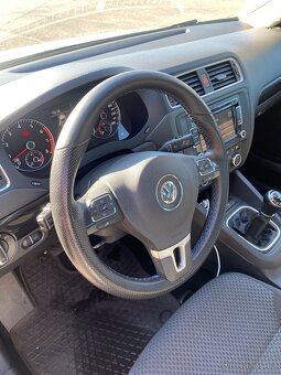 Volkswagen Jetta 1.4TSI - 9
