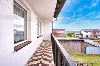 Prodej bytu 3+1, Paseka, 75 m2, včetně garáže, zahrádky a dv - 9